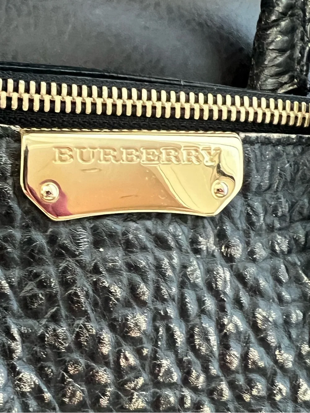 Burberry Gradient Metallic Signature Grain Medium Dewsbury Tote